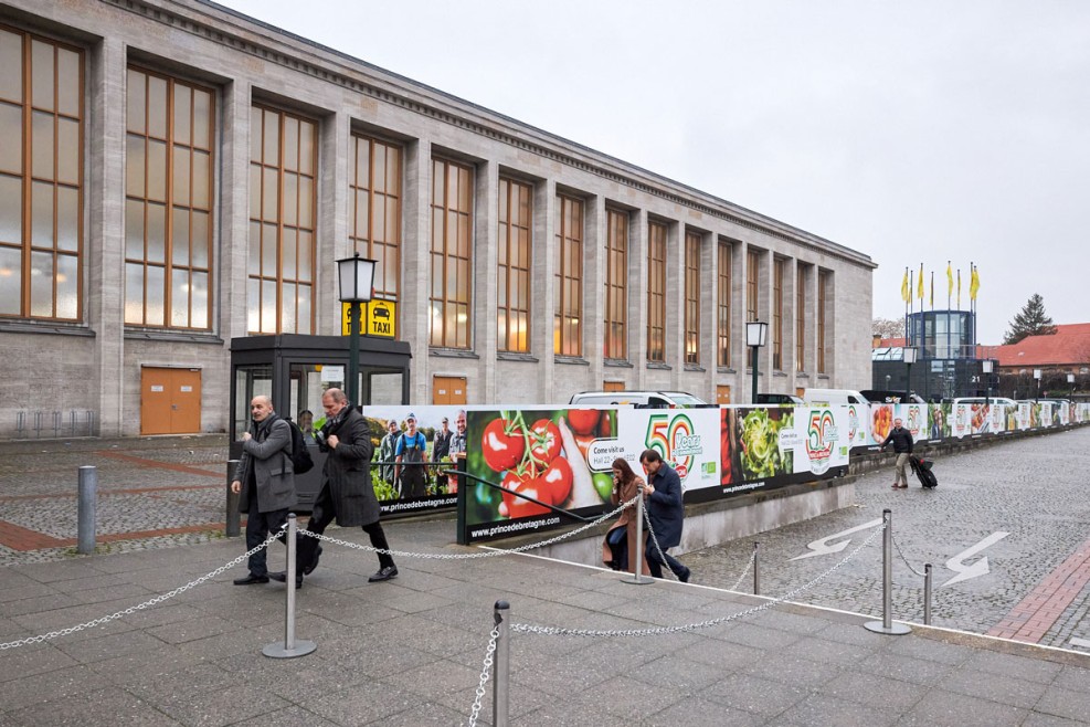 Galerie Banner an der Halle 20