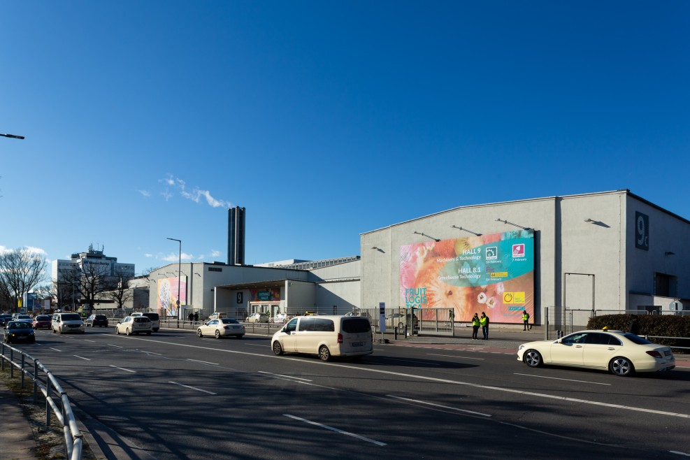 Großbanner Fassade Halle 9c