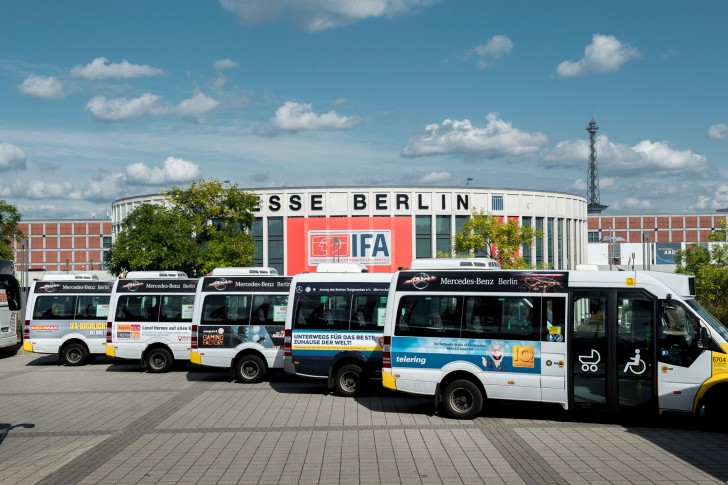 Shuttle Bus Branding